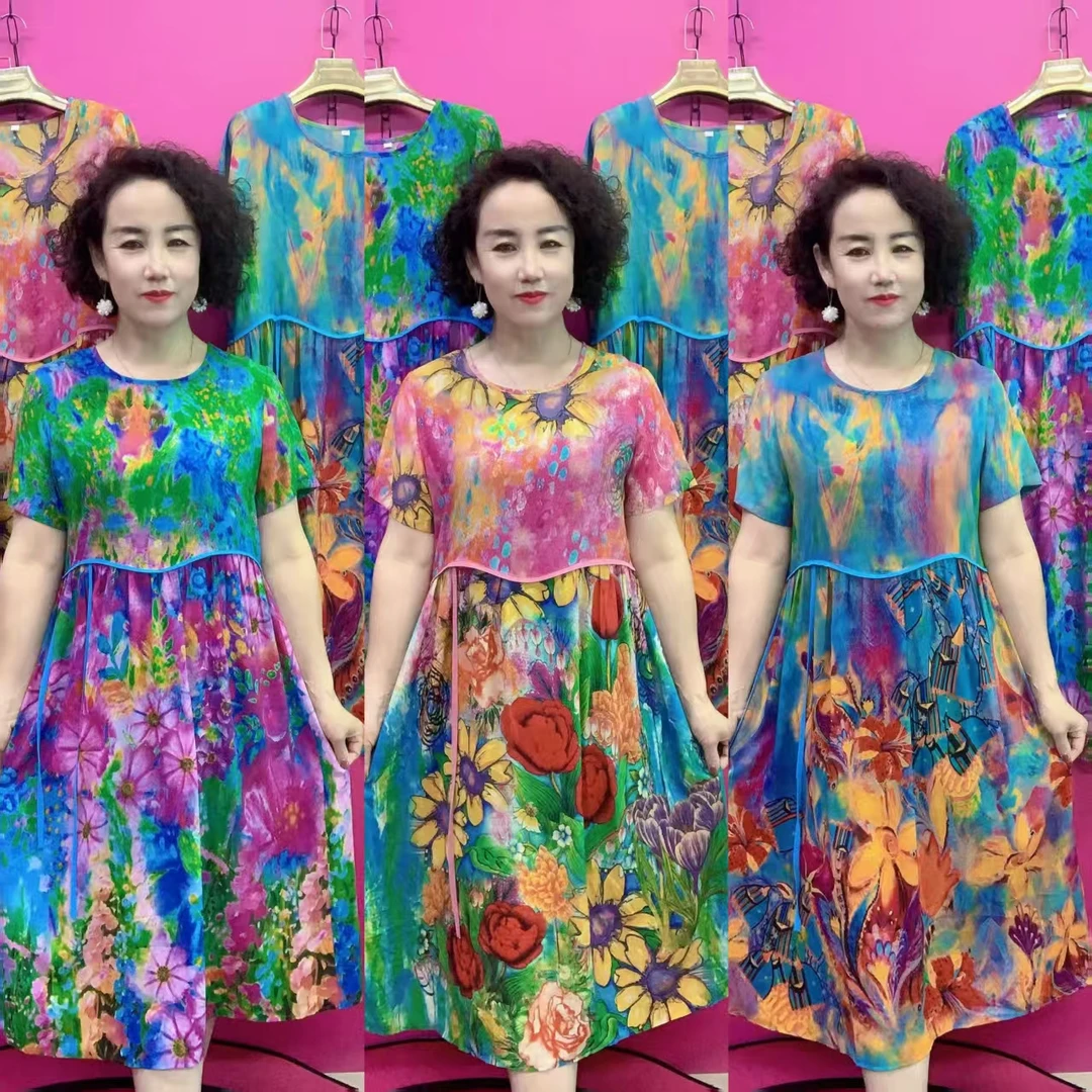 彩绘高档时尚连衣裙