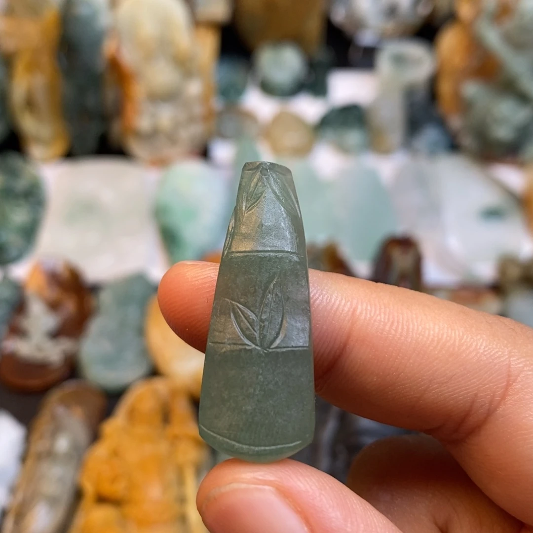 定制翡翠未镶嵌特色21