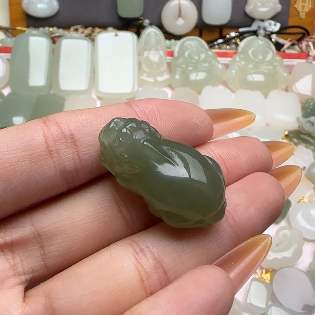 颈饰未镶嵌和田玉