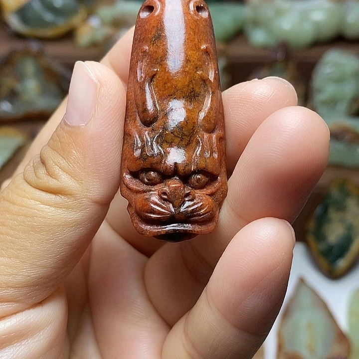 岫岩河磨玉（透闪石质玉）未镶嵌颈饰