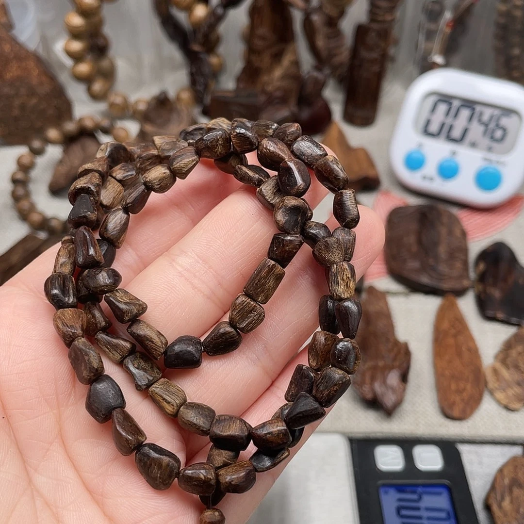 用***洁沉香沉香碎屑文莱沉水