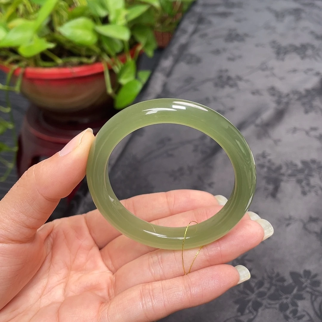 和田玉未镶嵌手镯-冰湖