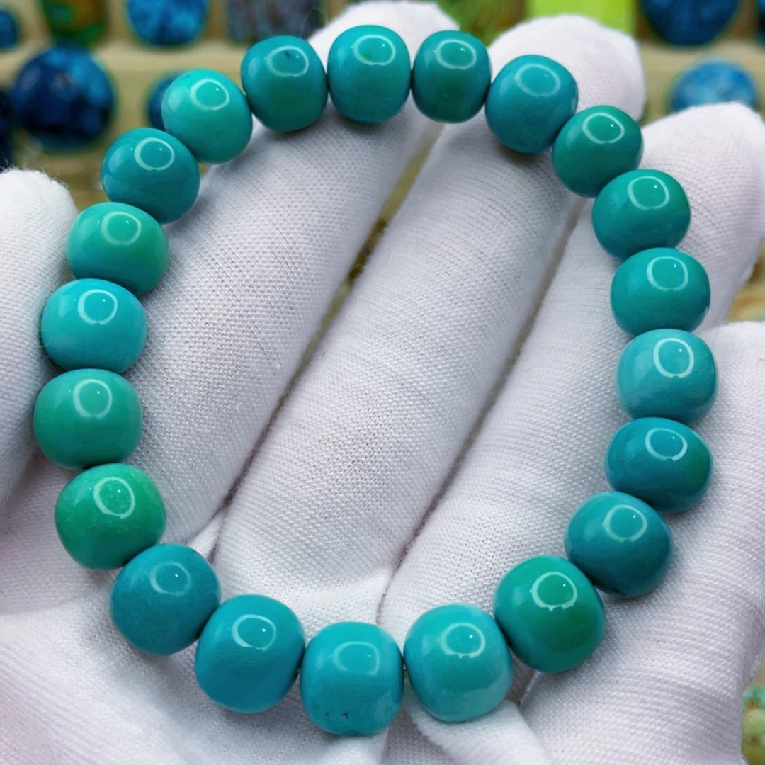 未镶嵌绿松石颈饰