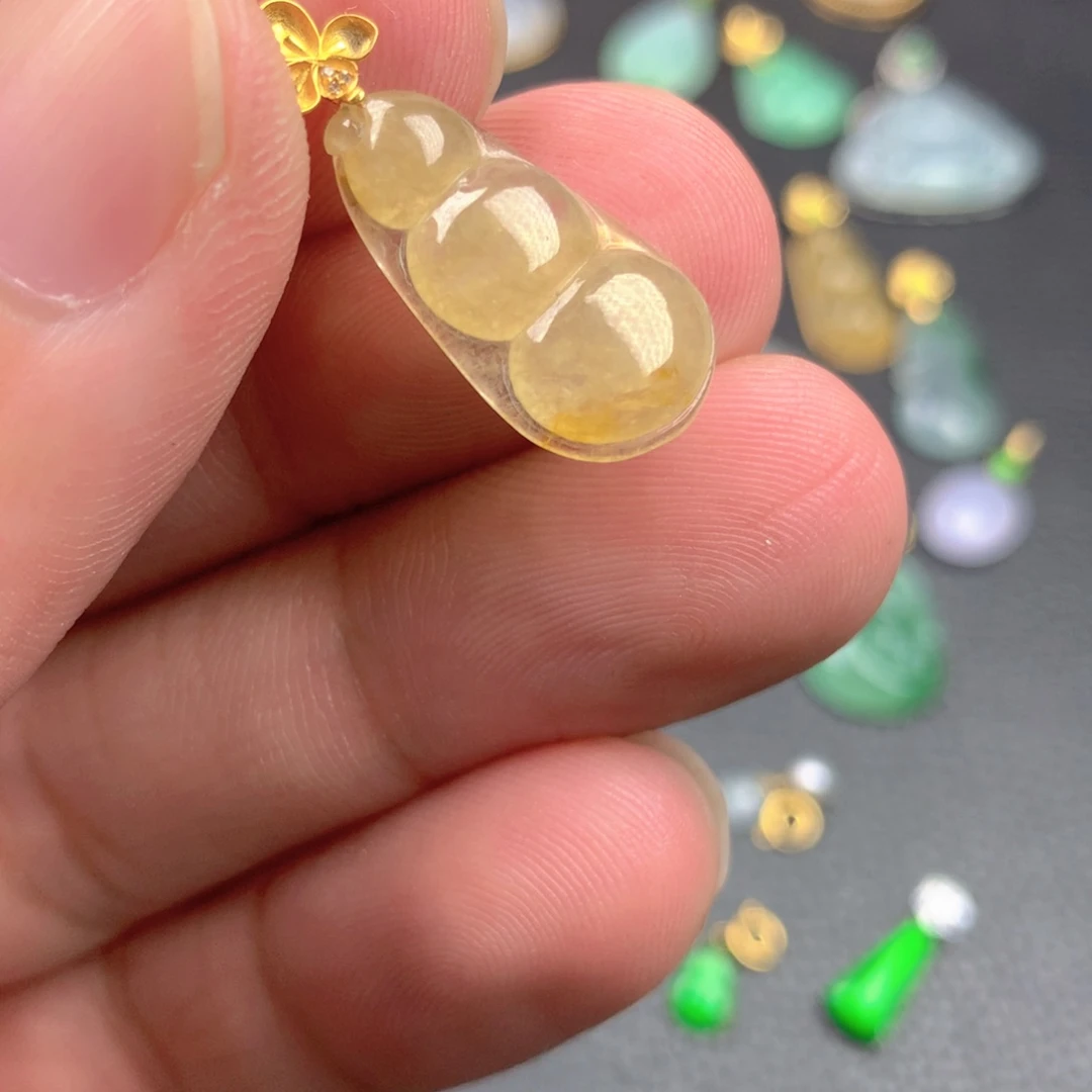 【闪购商品】颈饰18K金镶嵌翡翠翡翠