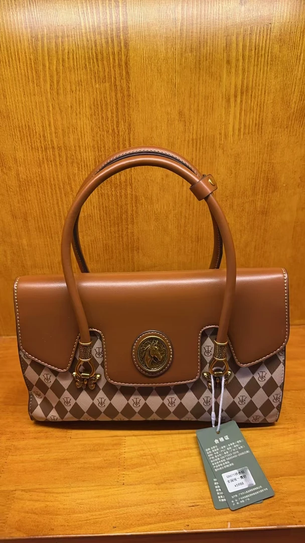 （亮牌灯点关注才可以拍）单肩斜手提包气质手提包肩包经典轻奢时尚