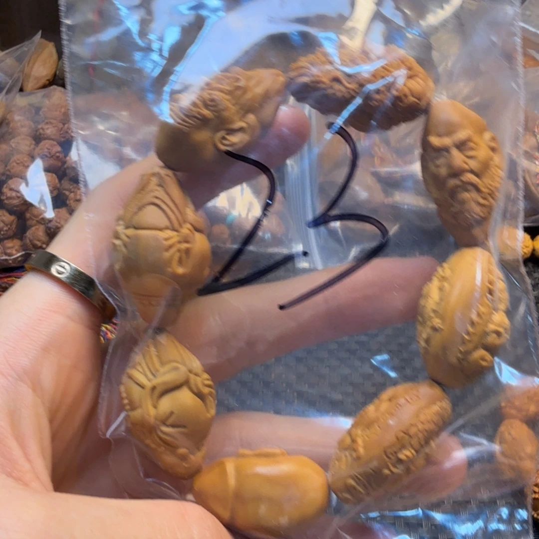 布***龙橄榄核手串/手链哈哈