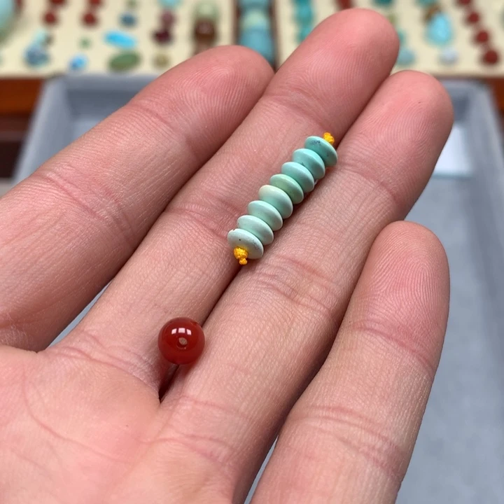 南红玛瑙配饰未镶嵌