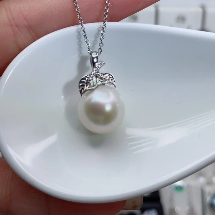 银S925镶嵌吊坠(赠链)淡水珍珠
