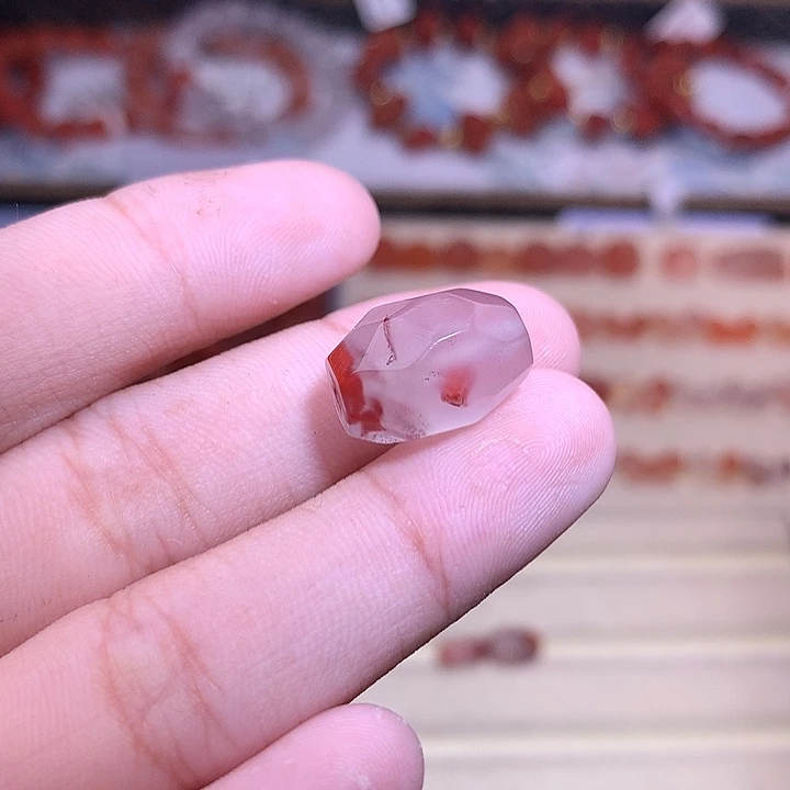 南红玛瑙未镶嵌珠宝半成品无相切面
