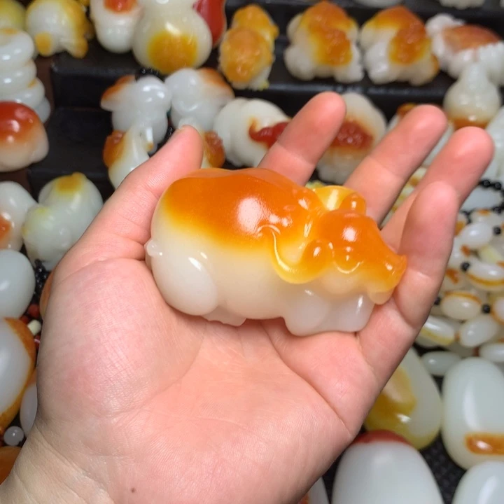 新疆戈壁石五彩石