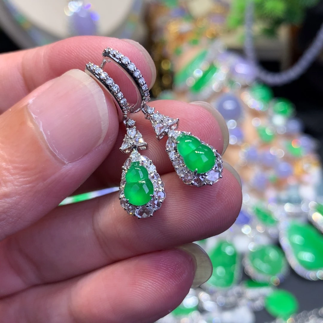 翡翠18K金镶嵌耳饰