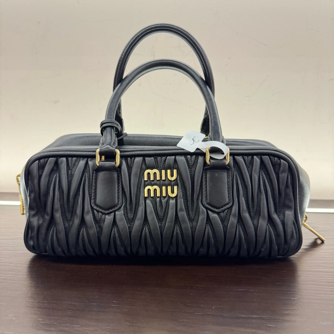 95新 MIU MIU/缪缪  16651044/KIKIFIFI/手提包