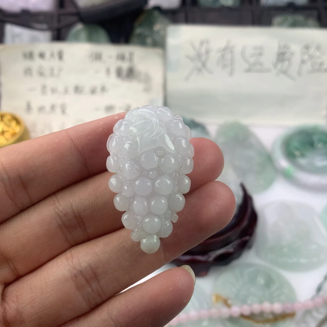 翡翠颈饰未镶嵌一