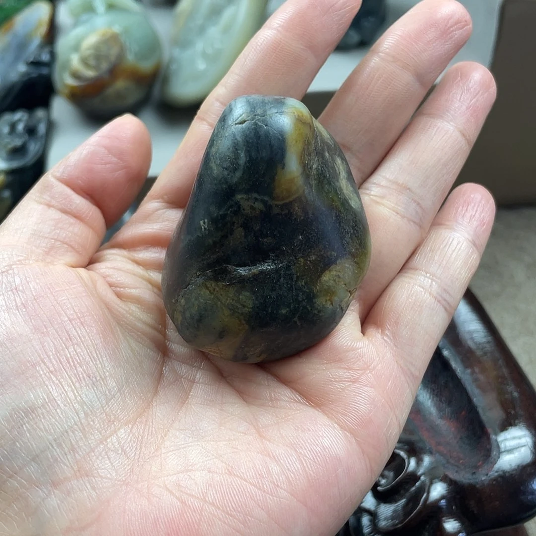 缘***^和田玉未镶嵌把件