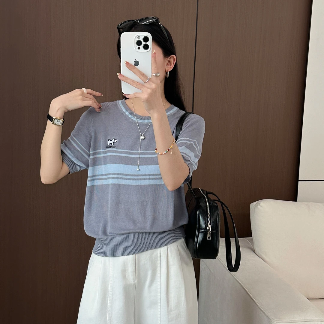 25夏季新款线条小狗刺绣莱赛尔薄款条纹针织衫高级感圆领半袖上衣