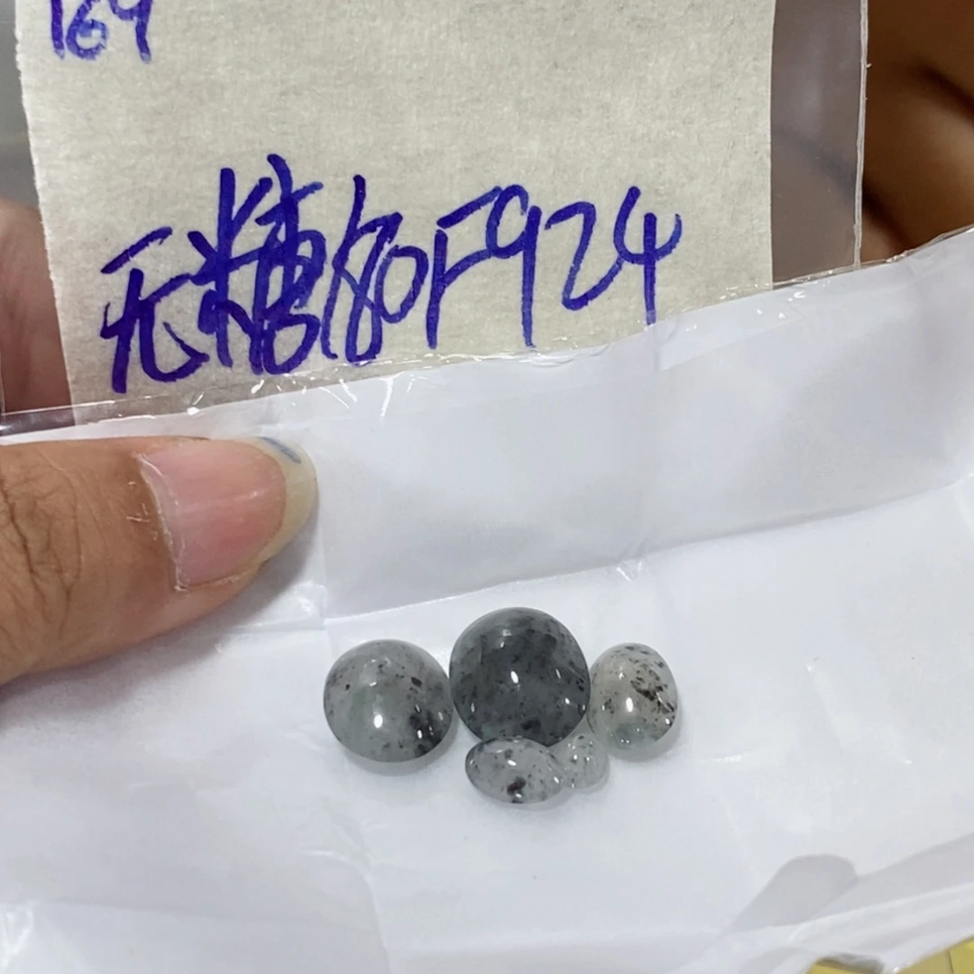无***冰未镶嵌定制翡翠我
