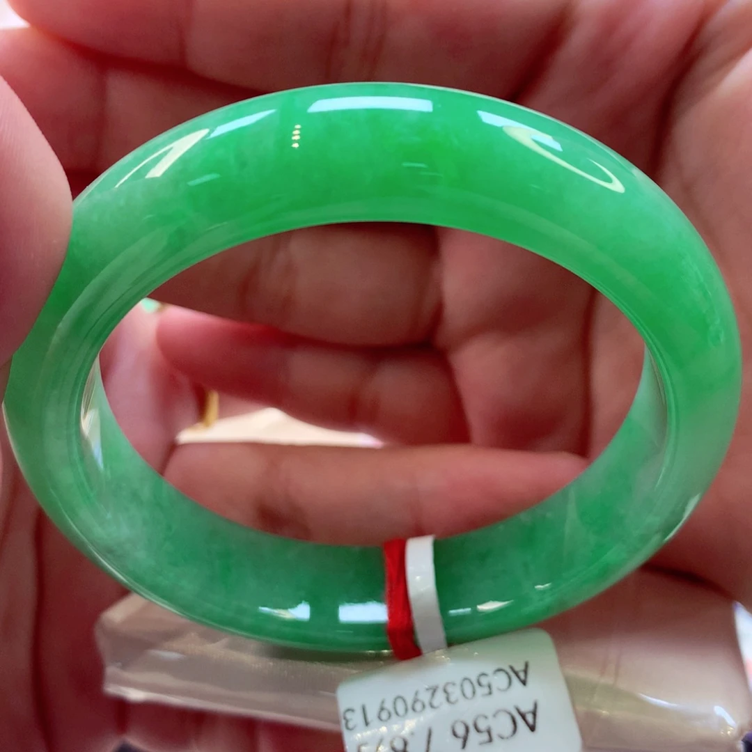 翡翠手镯未镶嵌阳绿推荐19号11