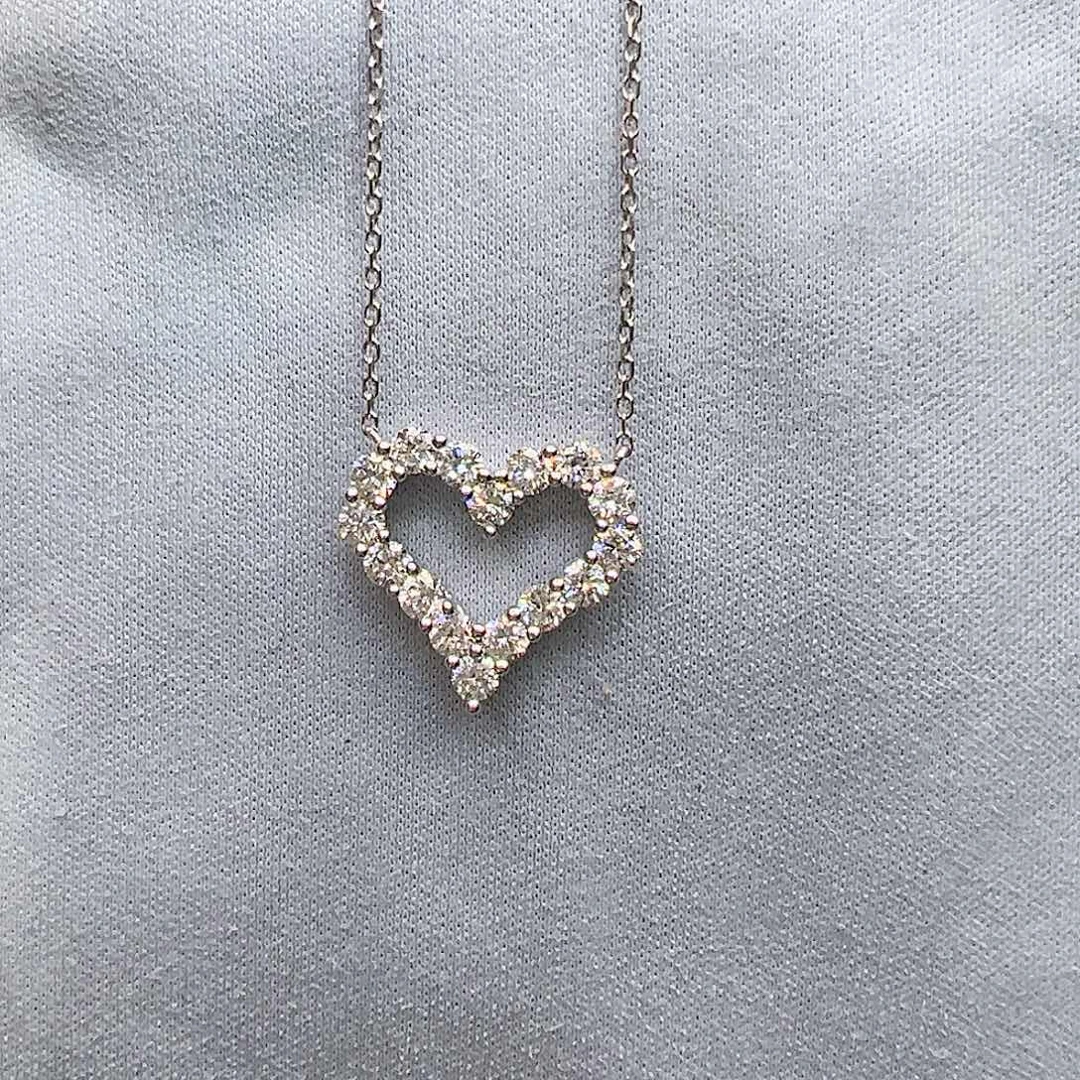 项链实验室培育钻石18K金镶嵌0.819克拉K白心形项链45cm