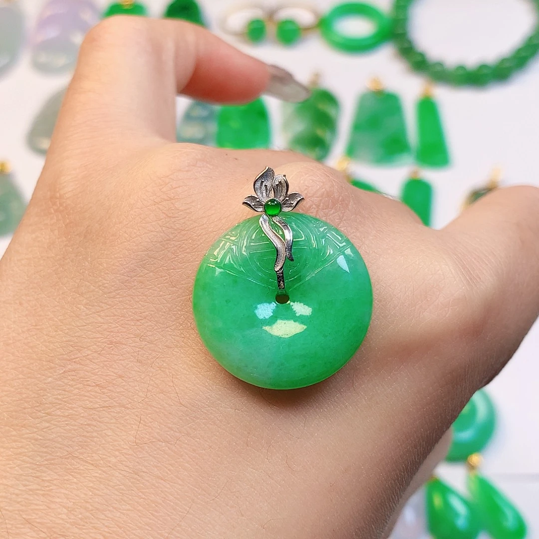 翡翠18K金镶嵌吊坠(不含链)