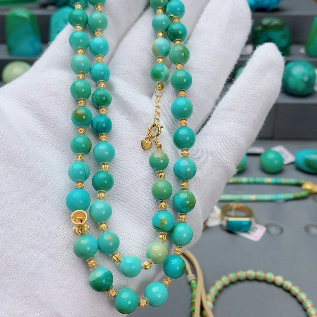 绿松石颈饰未镶嵌