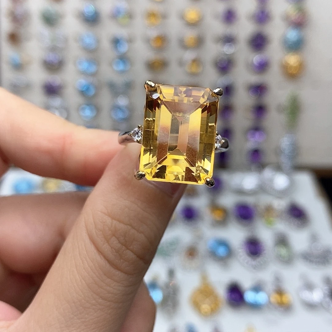 银S925镶嵌戒指黄晶（一物一证）