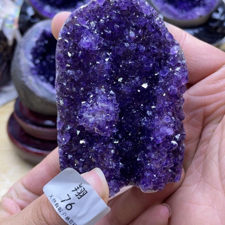 未镶嵌水晶大型摆件（非配饰）