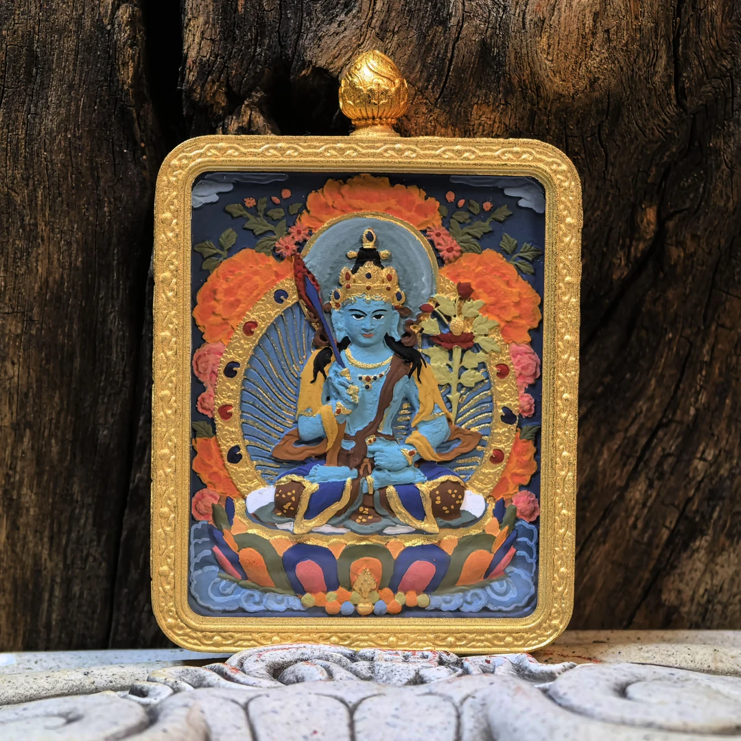 铜合金壳彩绘擦擦佛牌：虚空藏菩萨十二生肖牛虎本命佛