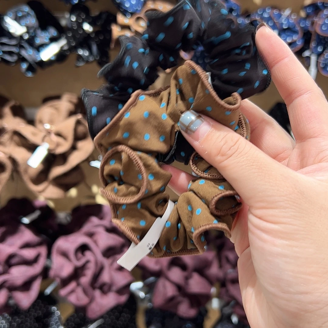 布艺非金属两个小圈