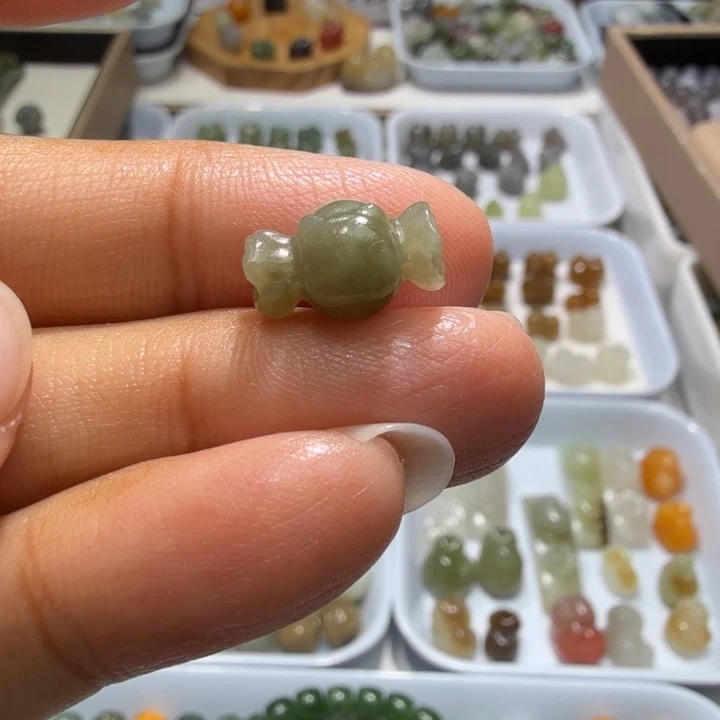 未镶嵌和田玉珠宝半成品