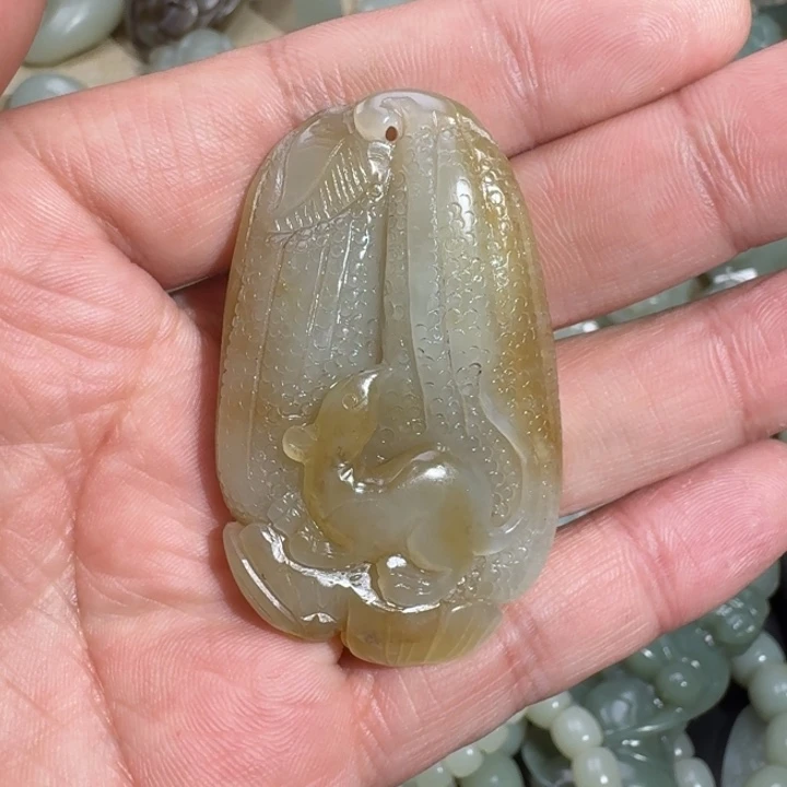 和田玉颈饰未镶嵌