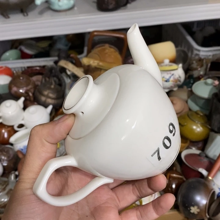 陶瓷艺术品及陶瓷壶