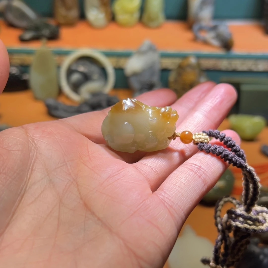 和田玉未镶嵌挂件