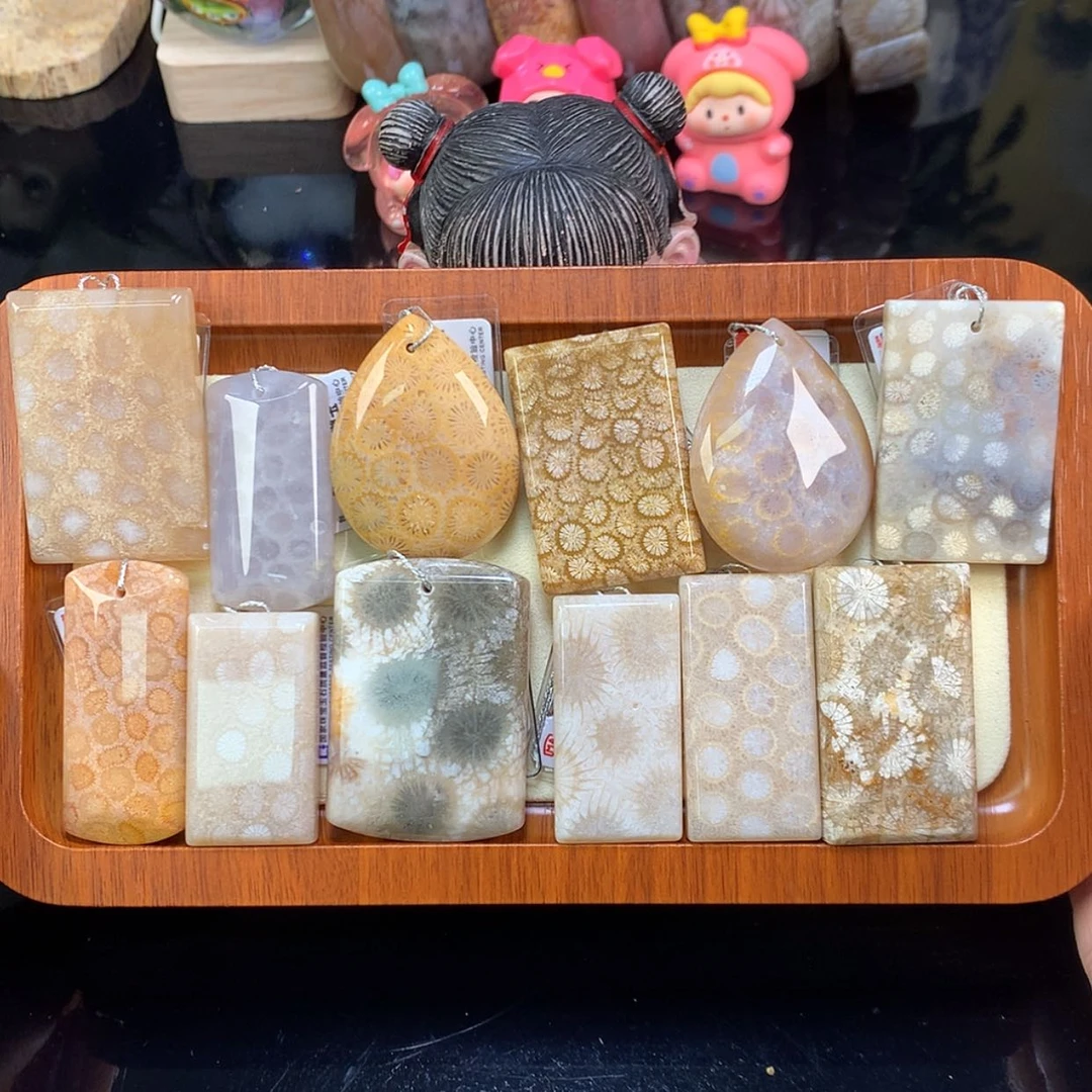 【闪购商品】颈饰未镶嵌硅化珊瑚（珊瑚玉）吊坠30米一个（50号）