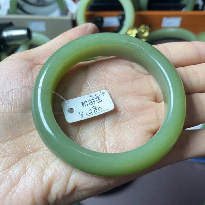 和田玉未镶嵌手串