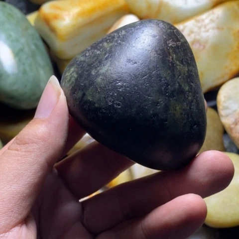 未镶嵌和田玉（糖玉）挂件