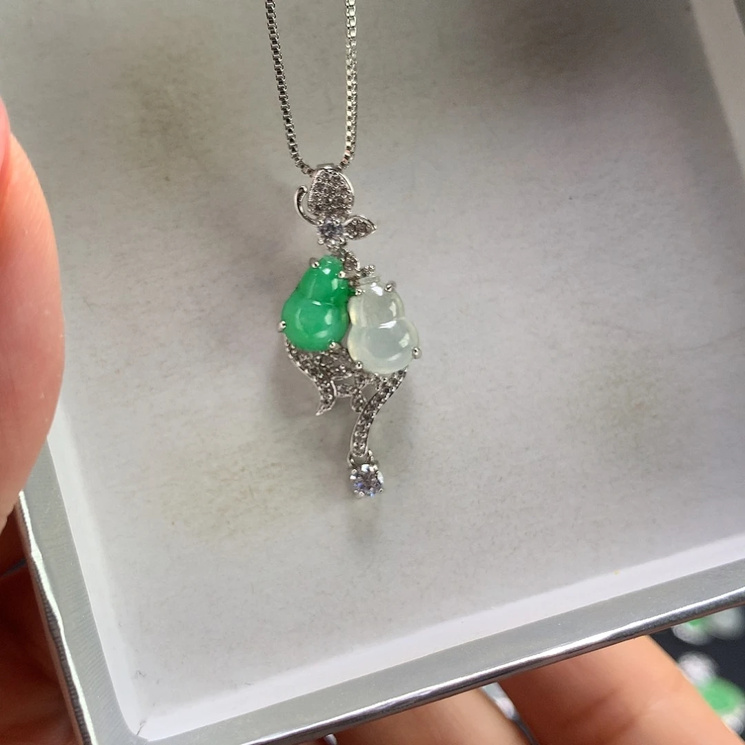 颈饰银S925镶嵌翡翠11111111