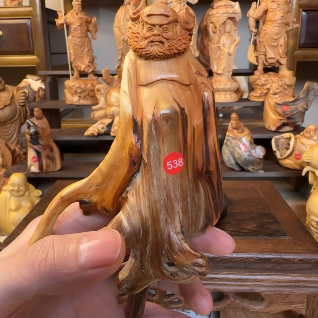 崖柏小木匠艺雕一物一拍