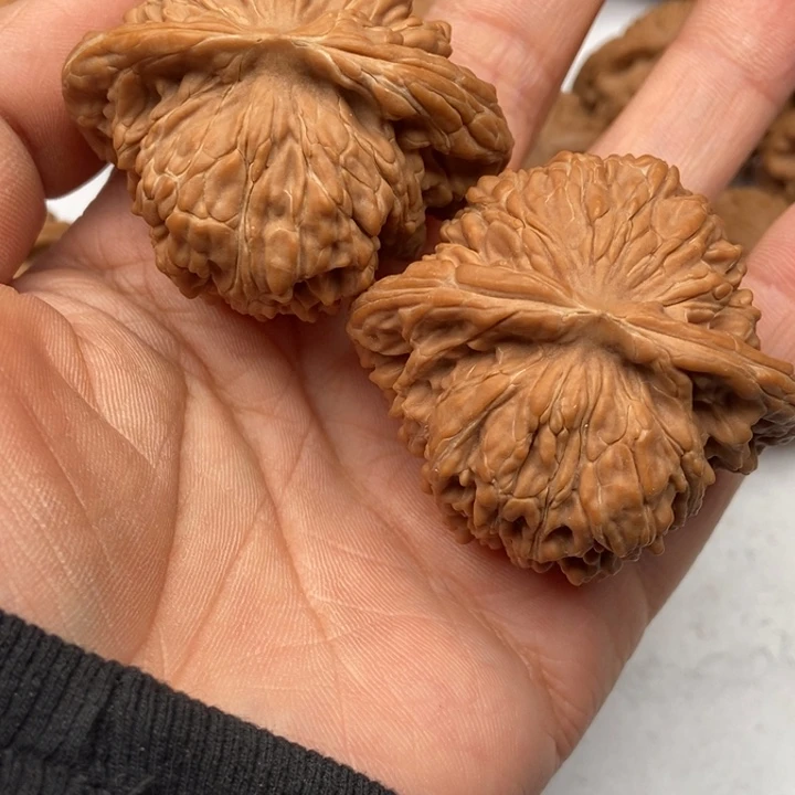 文玩核桃把件A****_四座楼