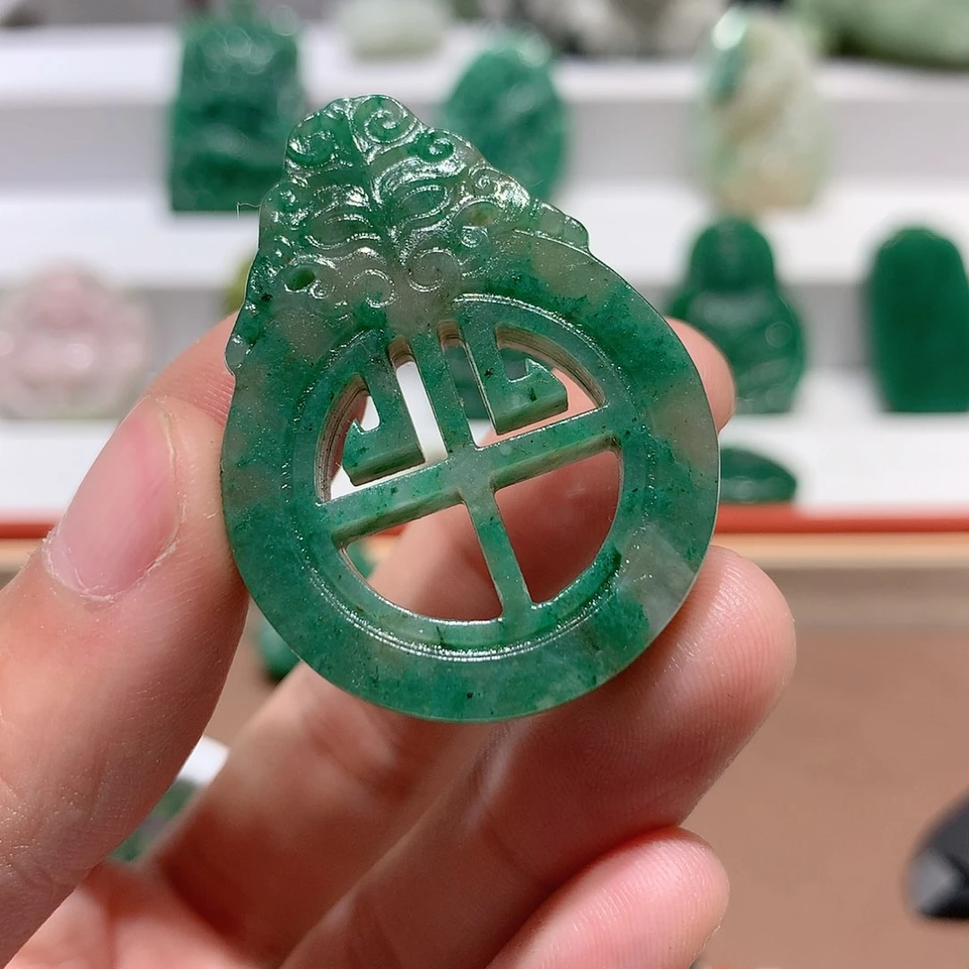 独山玉挂件未镶嵌