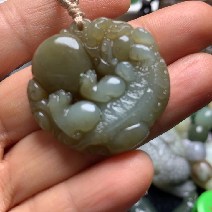 和田玉未镶嵌颈饰