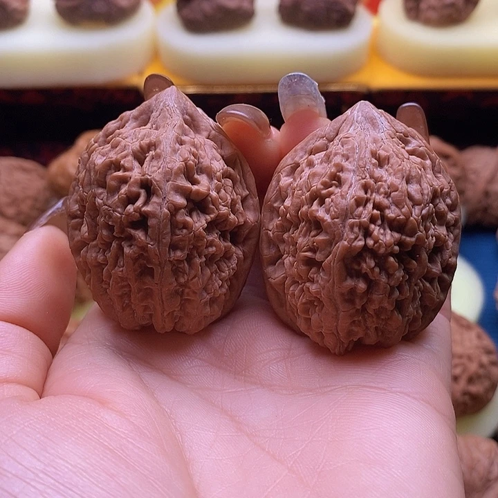 阳***阳吊坠桃核39.42.精品大蒜头