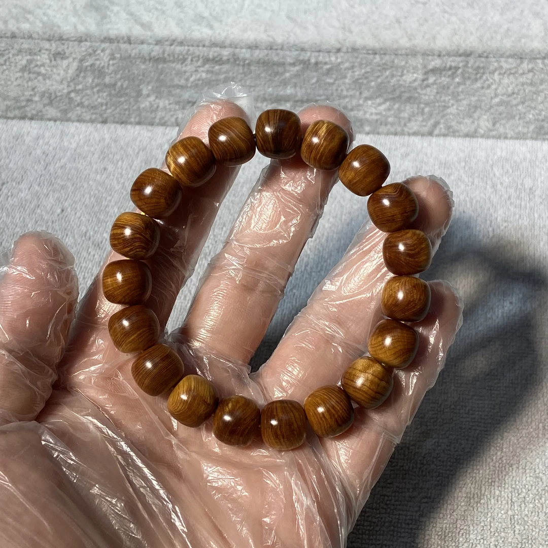 太行悬崖侧柏,1.2黑油料,顶料瑕疵尾货,放漏出,密度超高,易包浆