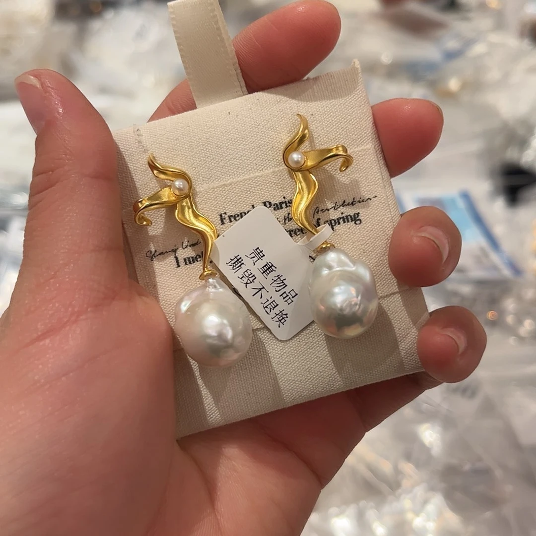 淡水珍珠耳饰合金