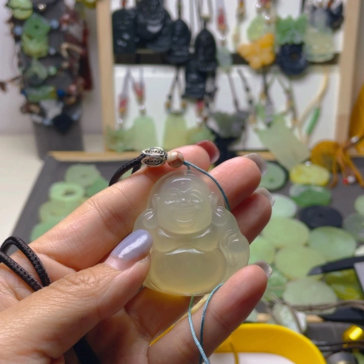 多***美岫玉未镶嵌吊坠(赠链)