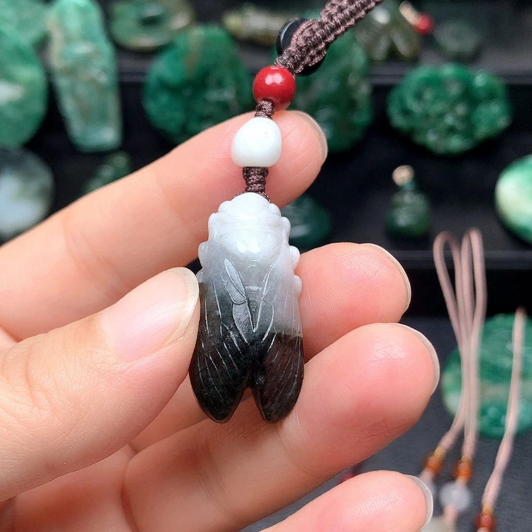 独山玉未镶嵌颈饰