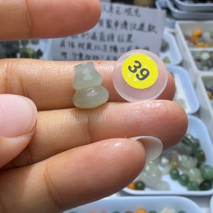未镶嵌和田玉珠宝半成品