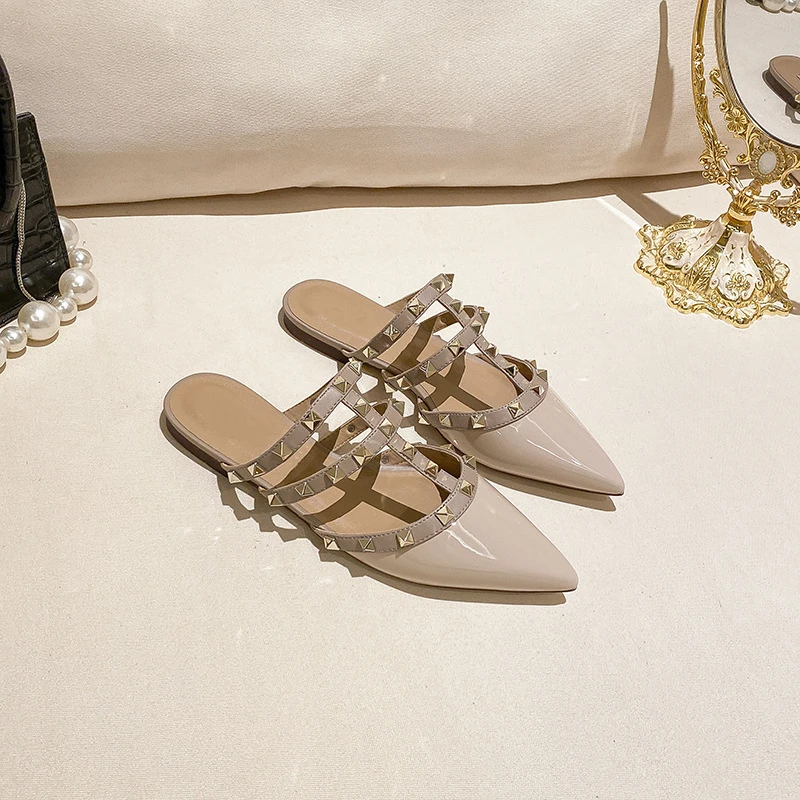 天奴新款sandals high heels包头铆钉一字带款欧美平底凉鞋女