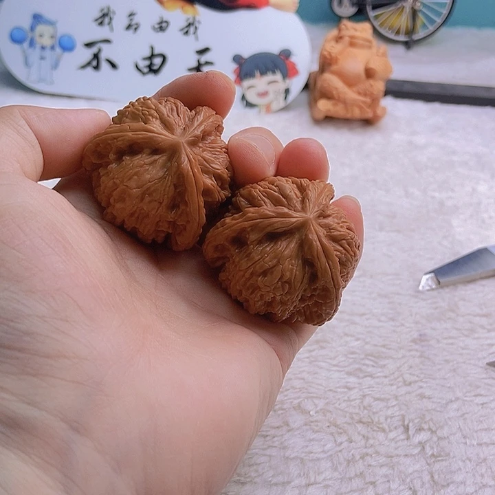 把件文玩核桃加****油三棱