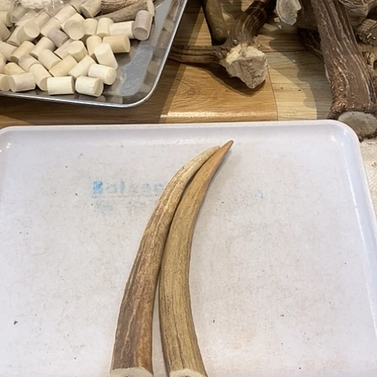 禾***沐大叶紫檀（黑酸枝木类）