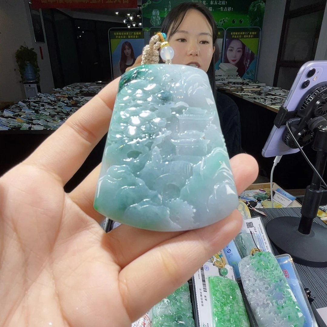 颈饰未镶嵌翡翠一